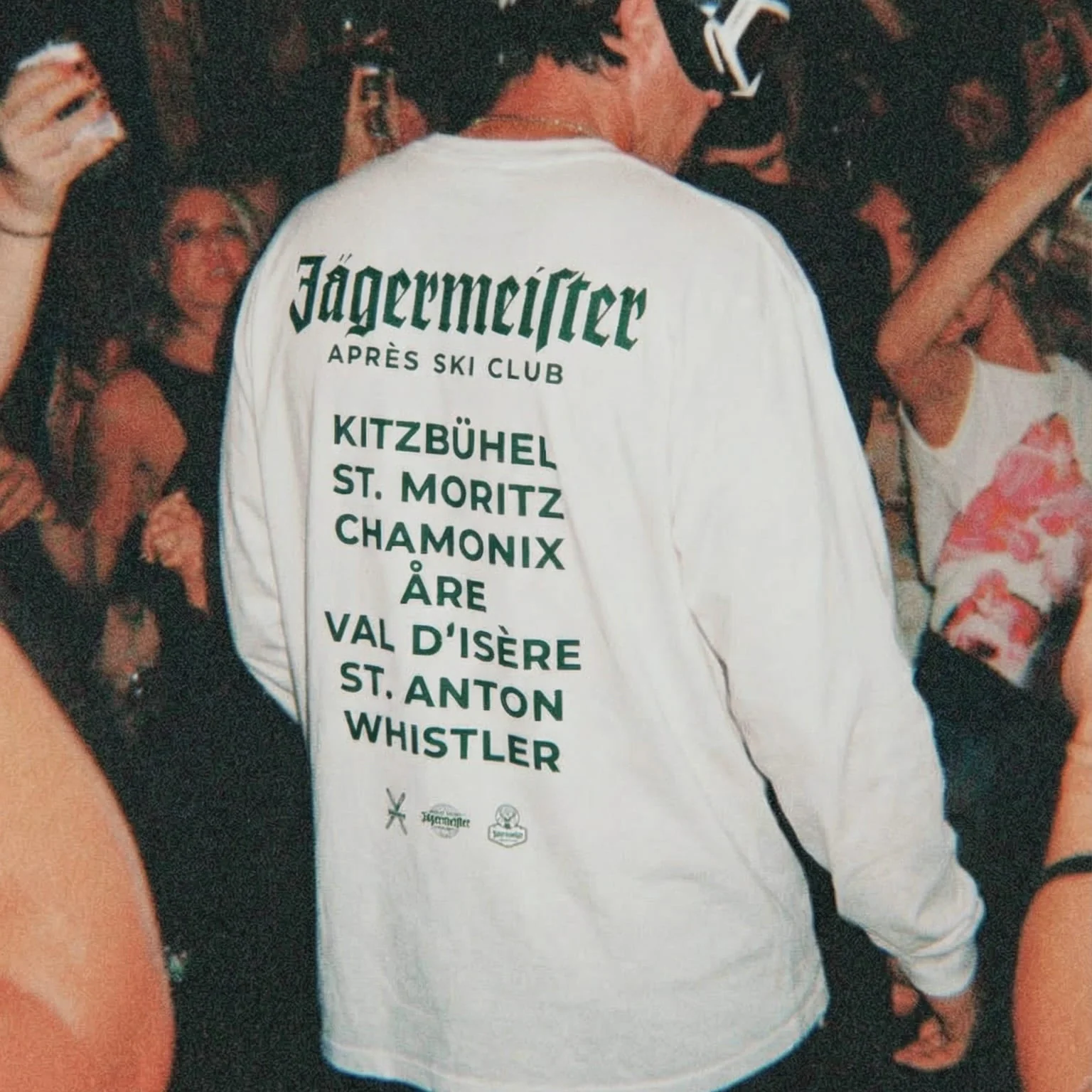 Après Ski Club "Resorts" Long Sleeve - Image 5